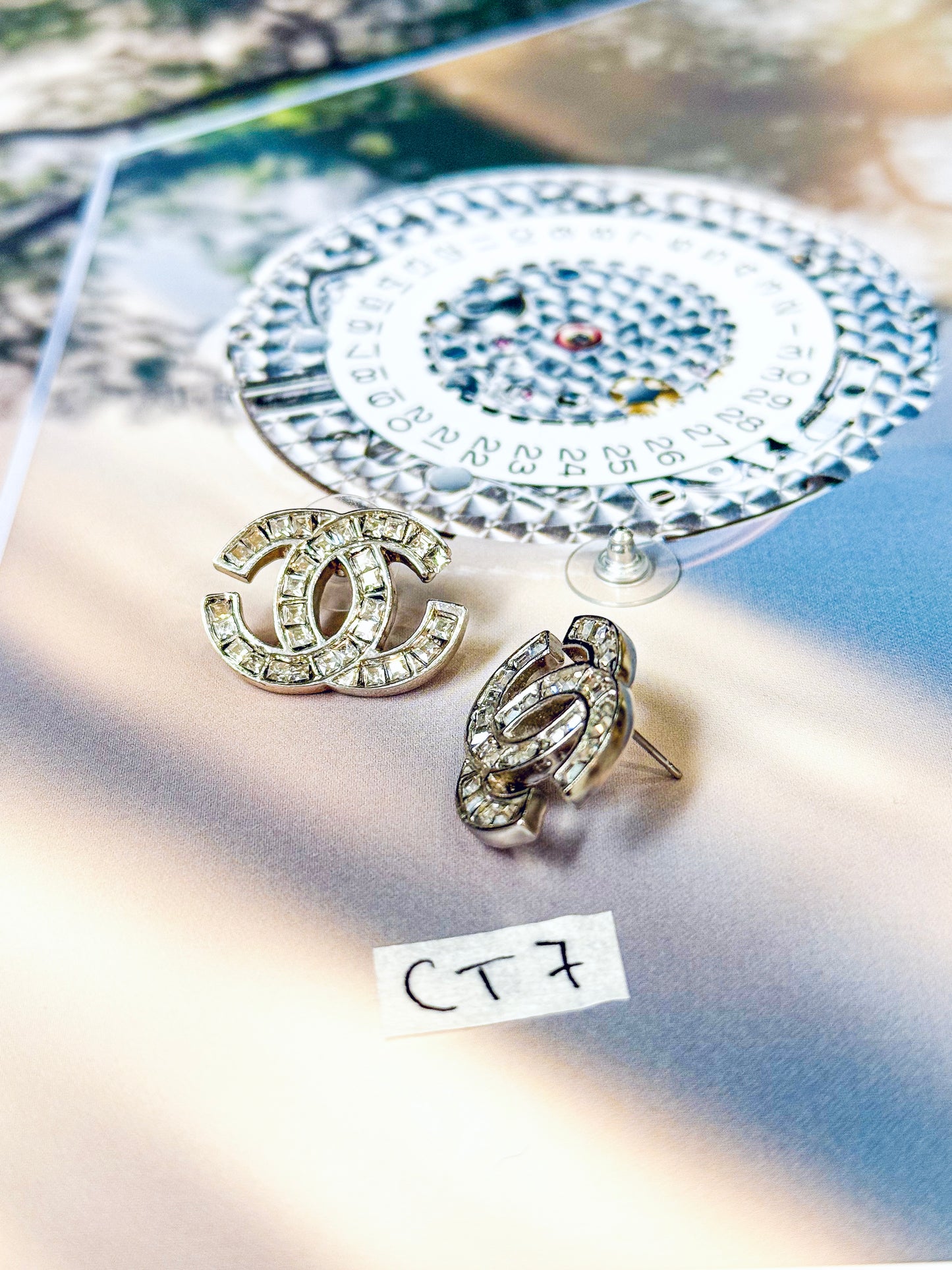 Khuyên Tai Chanel CT7