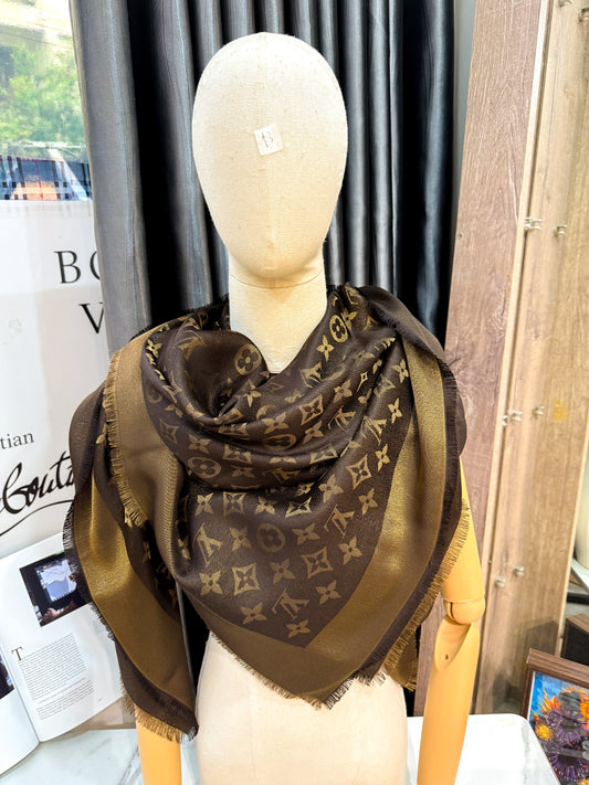 Khăn LV Ánh Kim Nâu KH13