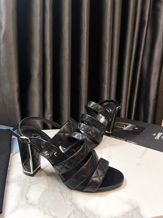 Chanel-Sandalen