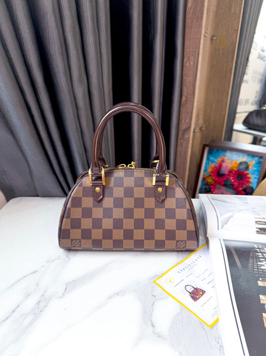 LV Damier Mini