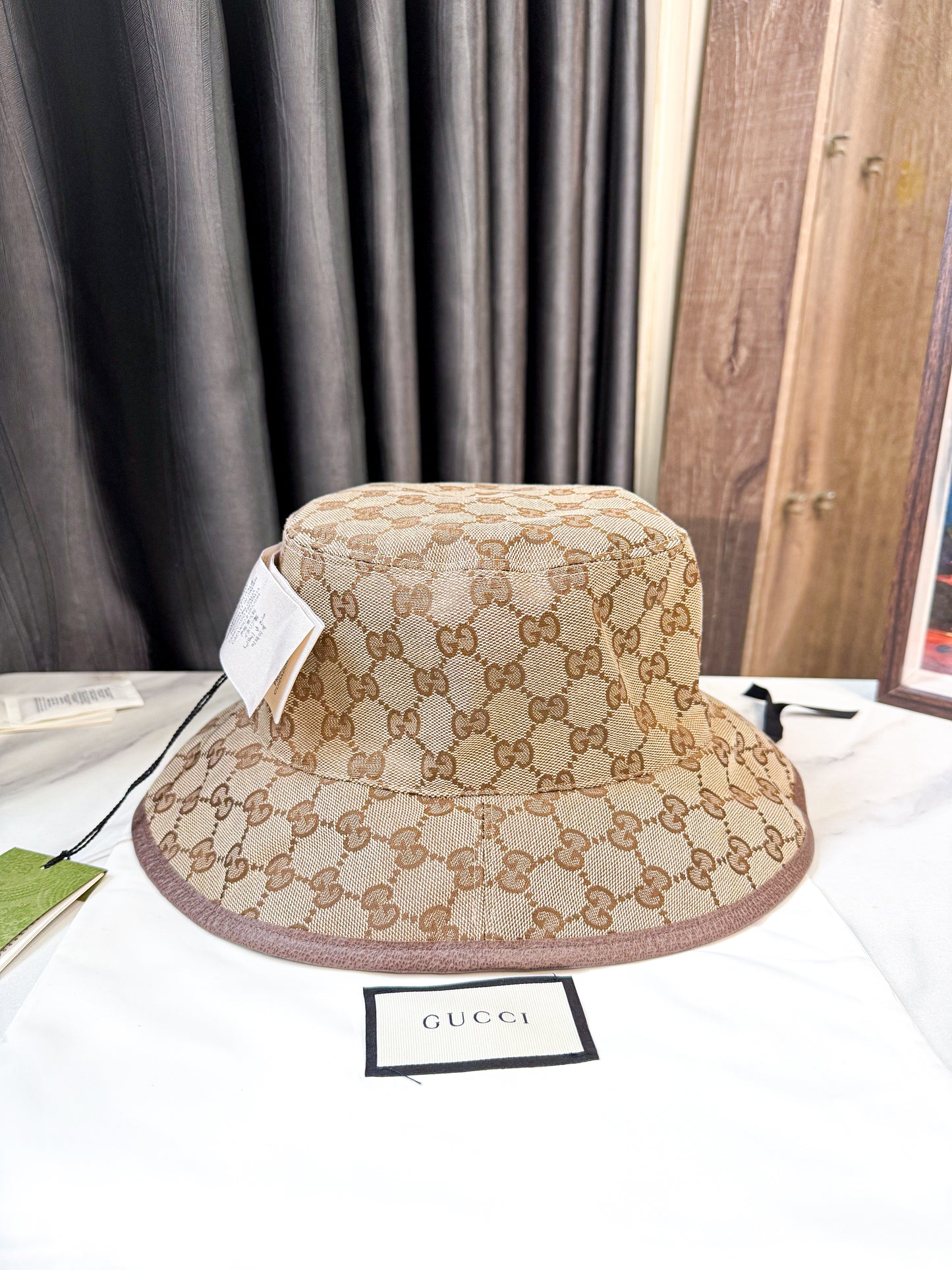 Mũ Gucci 2 Mặt New Size M