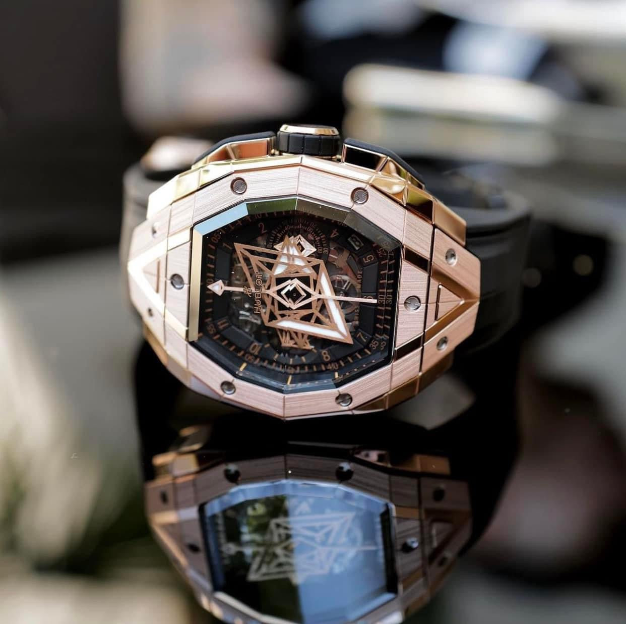 Đồng Hồ Hublot Spirit Of Bigbang Sang Bleu King Gold 42mm