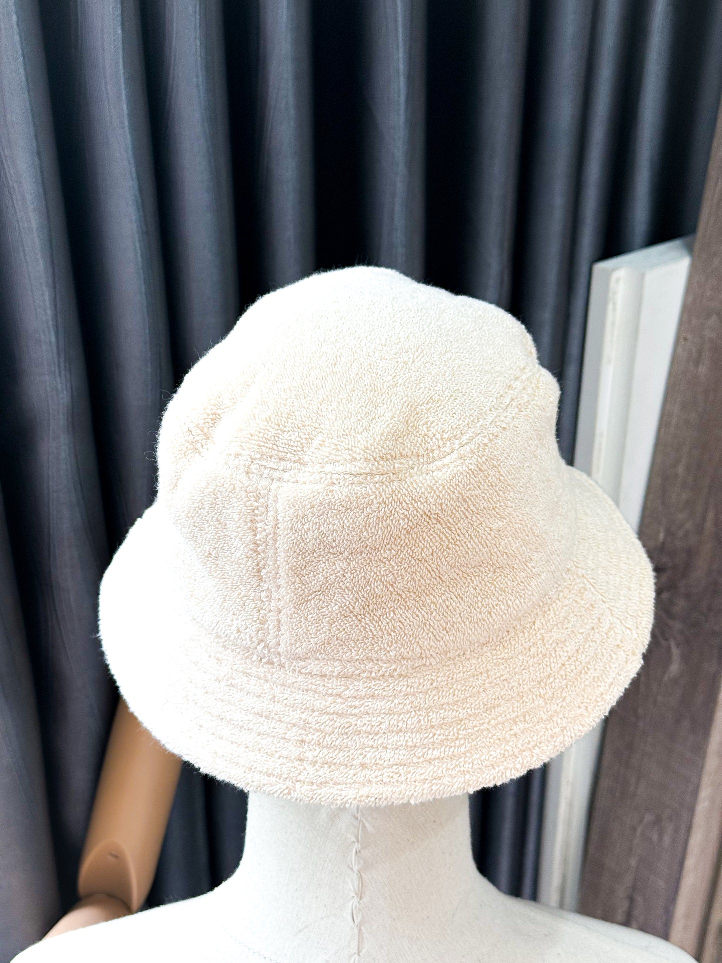Mũ Chanel Bucket