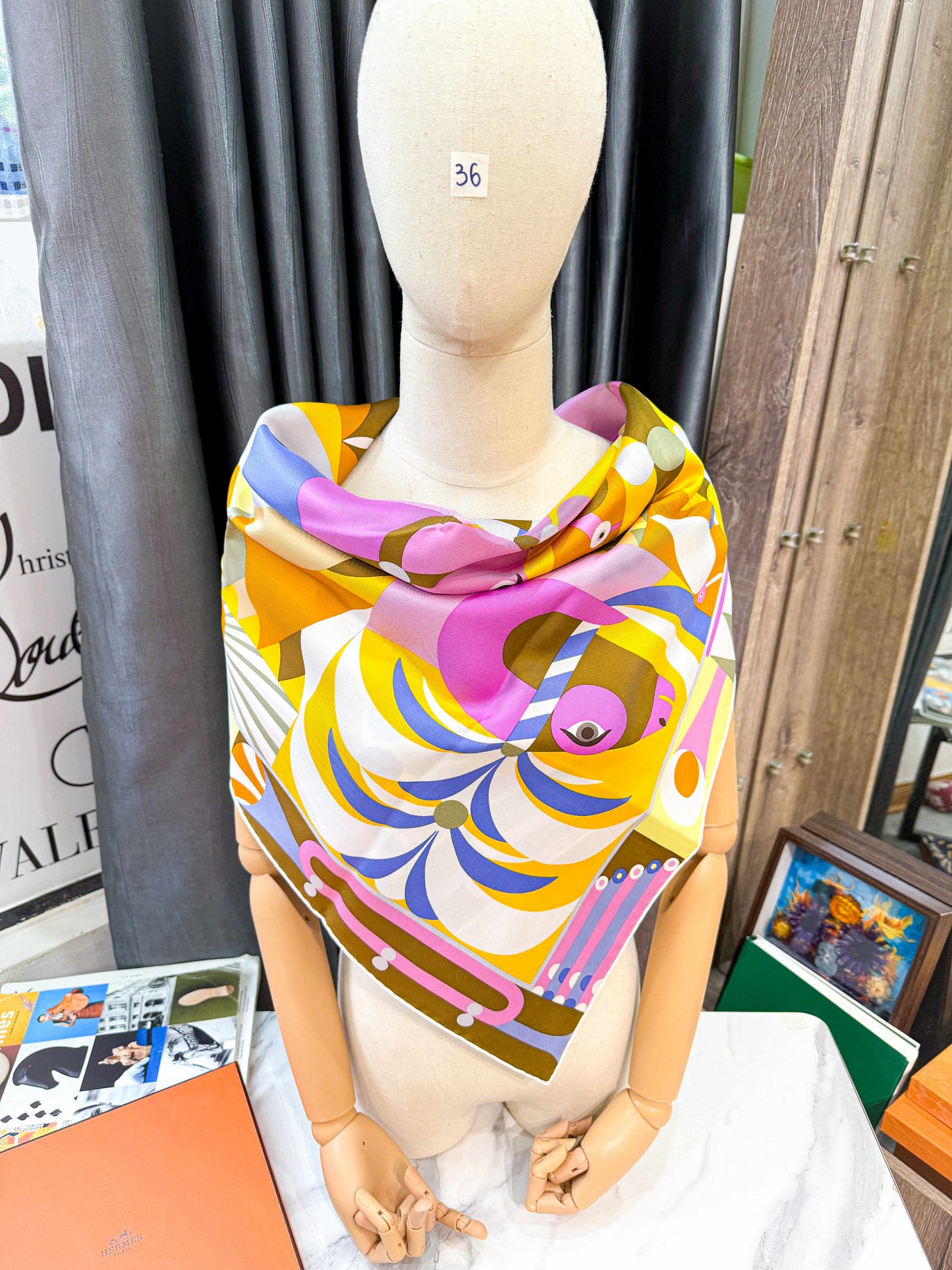 Khăn Lụa Hermes New Khổ 90x90 HN36 4/11