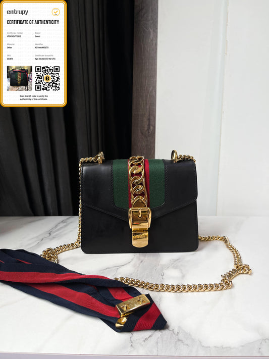 A Gucci Sylvie Mini