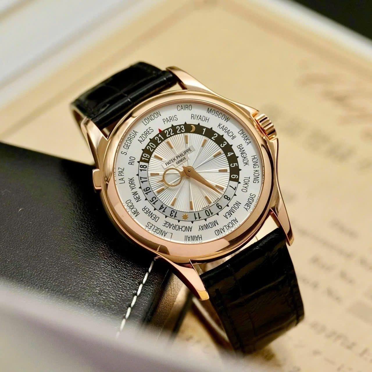 Đồng Hồ Patek Philippe 5130R World Time Complicated