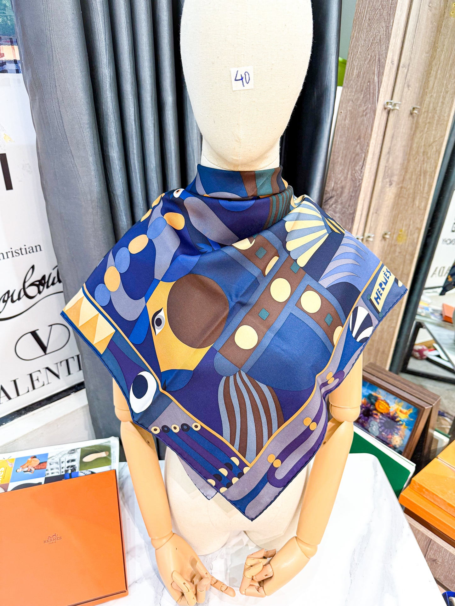 Khăn Lụa Hermes New Khổ 90x90 HN40 4/11