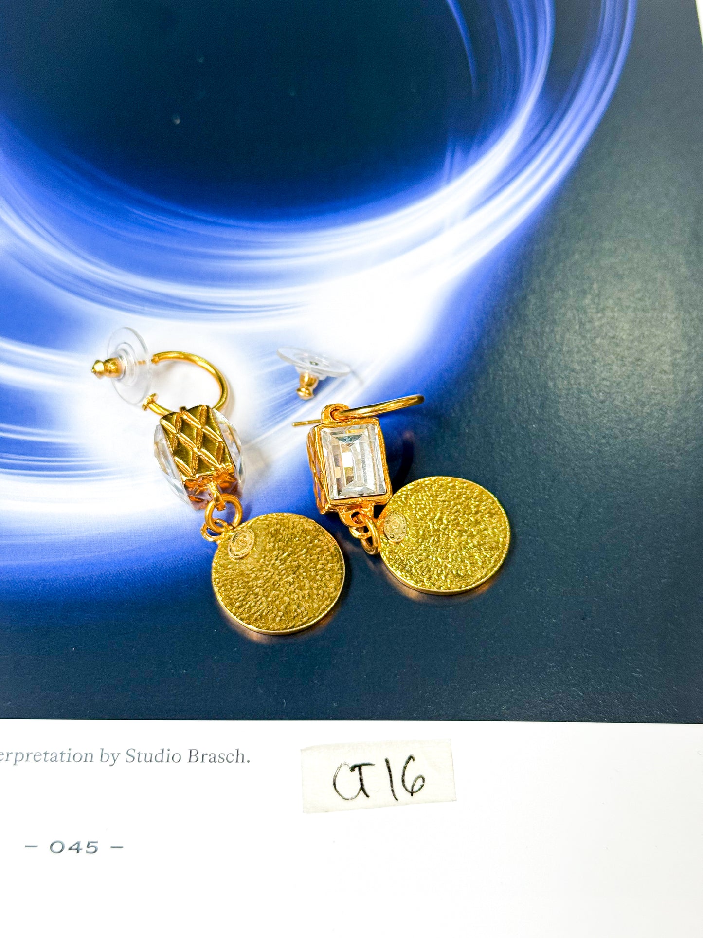 Khuyên Tai Chanel Used CT16