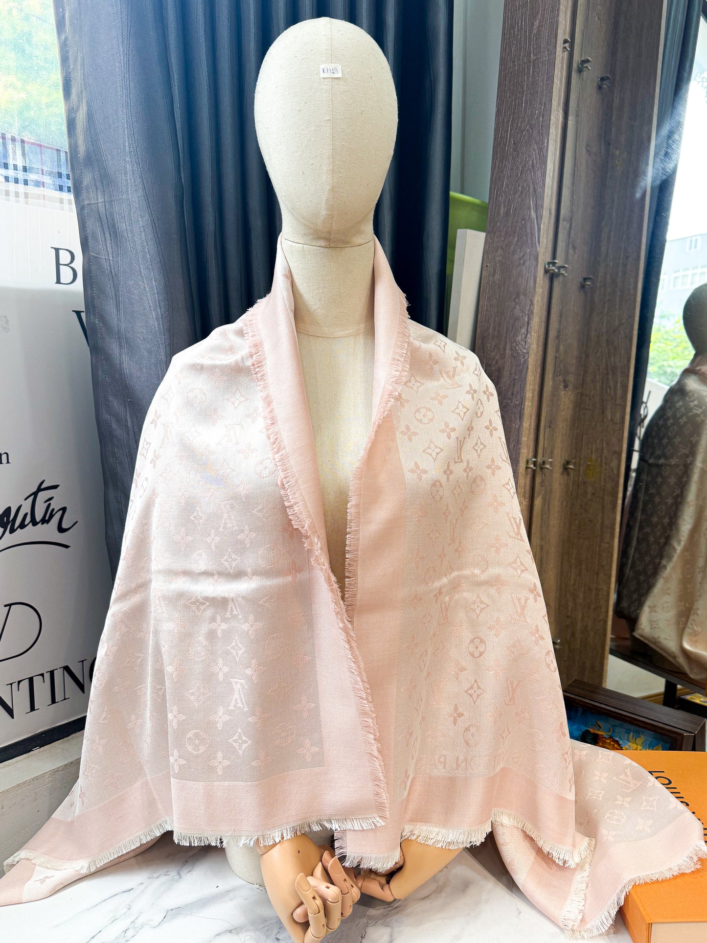 Khăn LV Denim Hồng KH19 24/10
