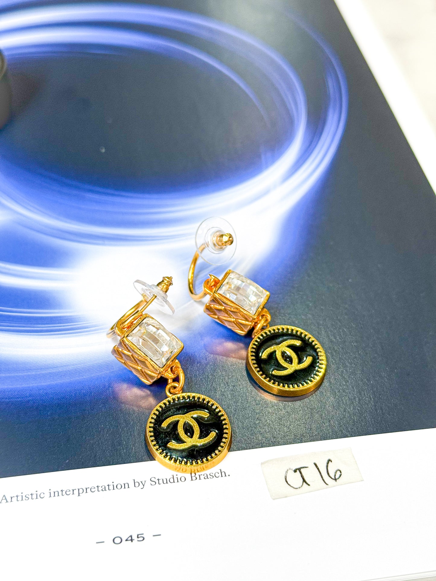 Khuyên Tai Chanel Used CT16