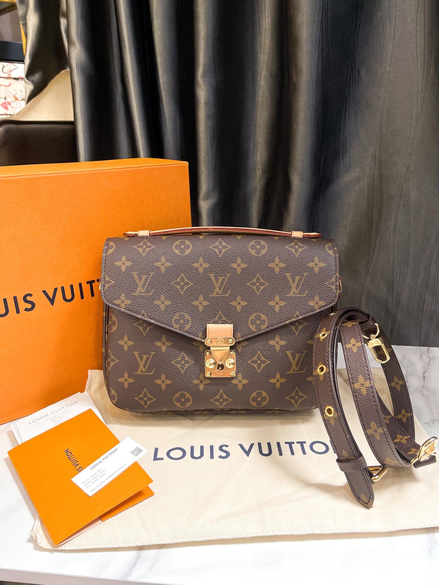 LV Metis Mono