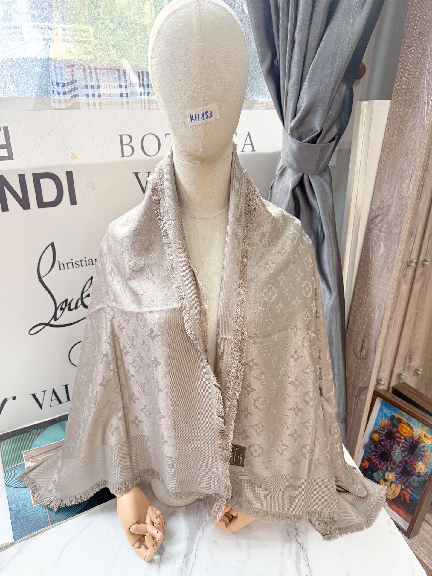 Khăn LV Begie Nâu KH133