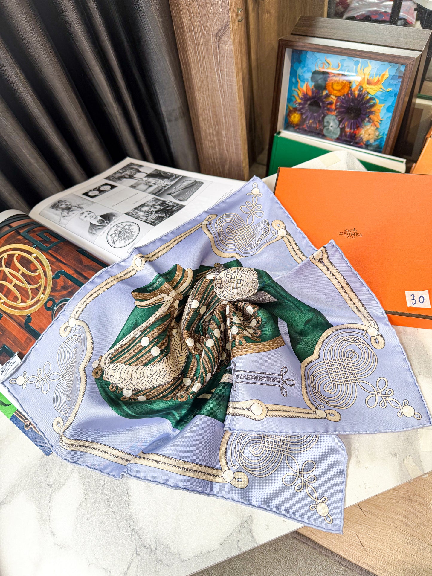 Khăn Lụa Hermes New Khổ 40x42 HN30 4/11