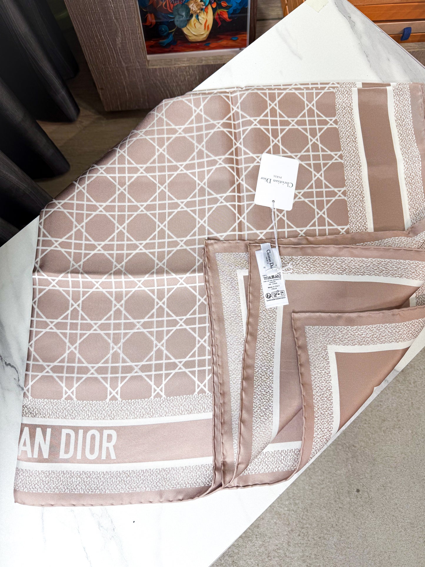 Khăn Lụa Dior Kẻ Hồng New 23/9