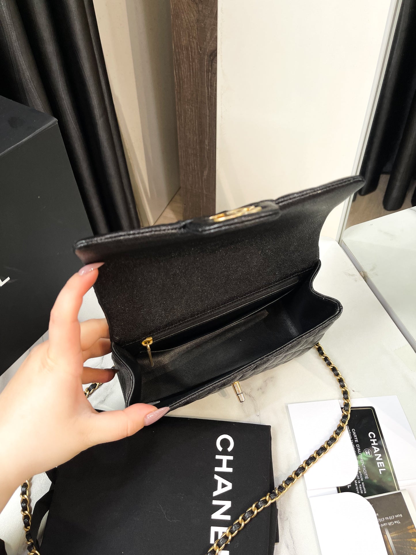 Chanel Handle Caviar Ánh Nước