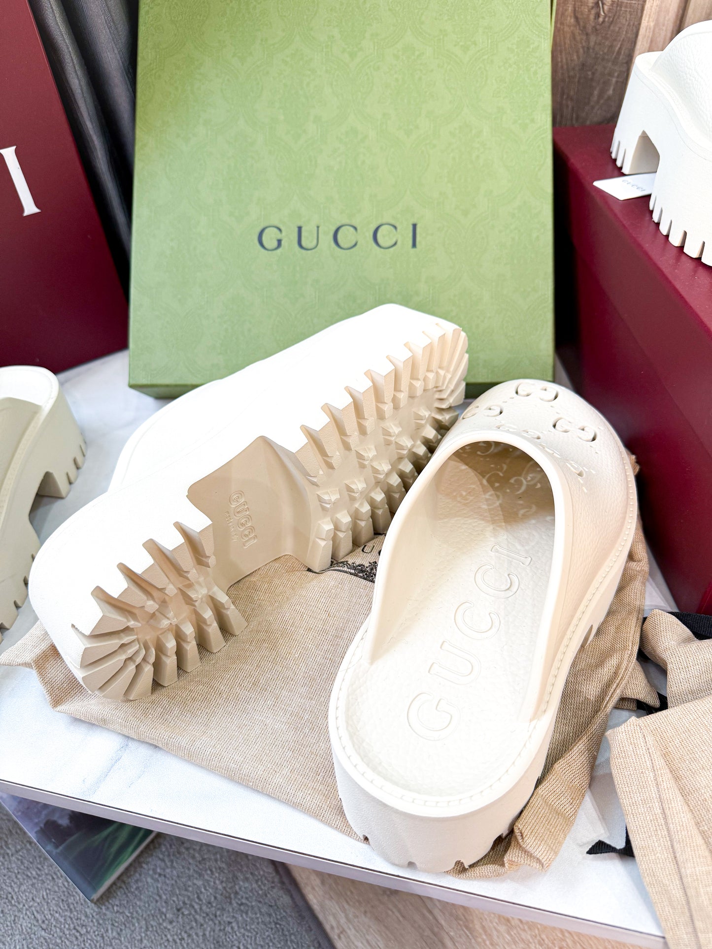 Dép Gucci Hot Trắng Size 37