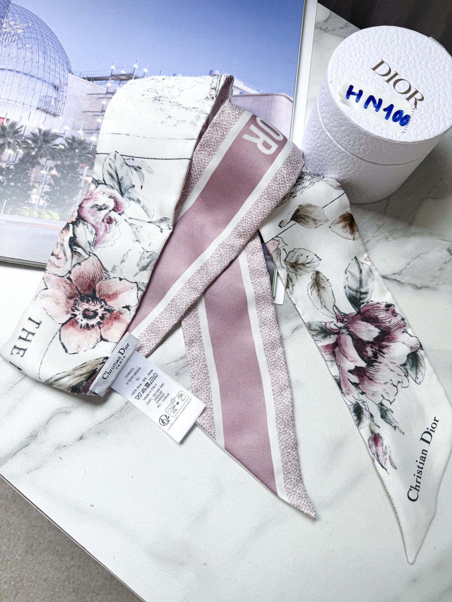 Khăn Twilly Dior New Trưng Bày HN100