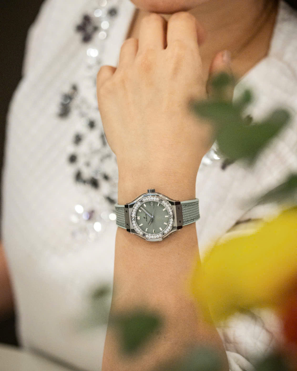 Hublot Classic Fusion Sage Green trên tay