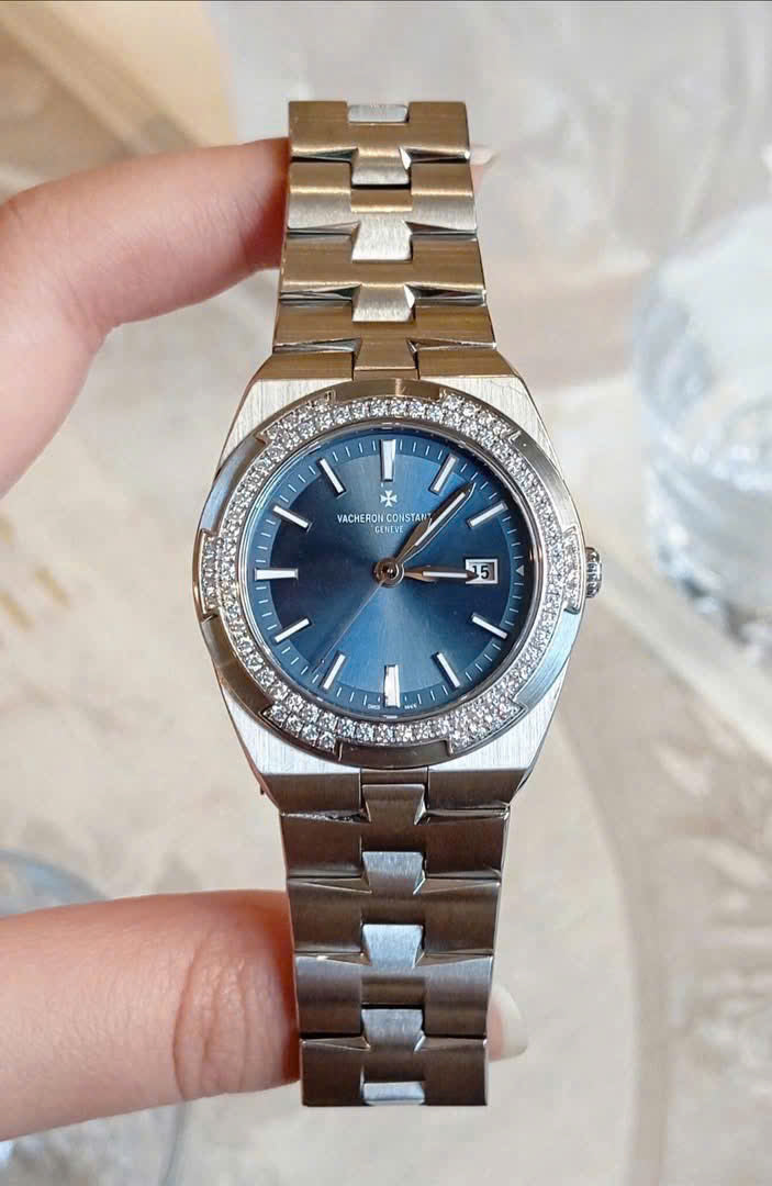  Vacheron Constantin Overseas 1205V/100A-B590 