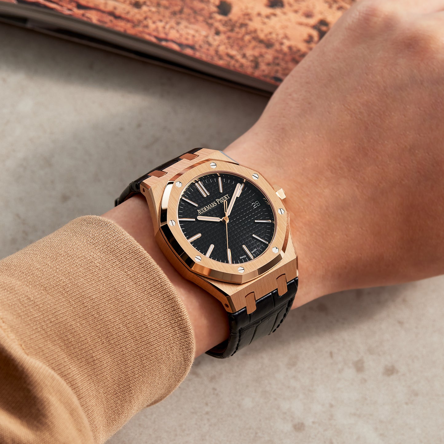 Đồng Hồ Audemars Piguet Royal Oak 15510OR size 41 trên tay