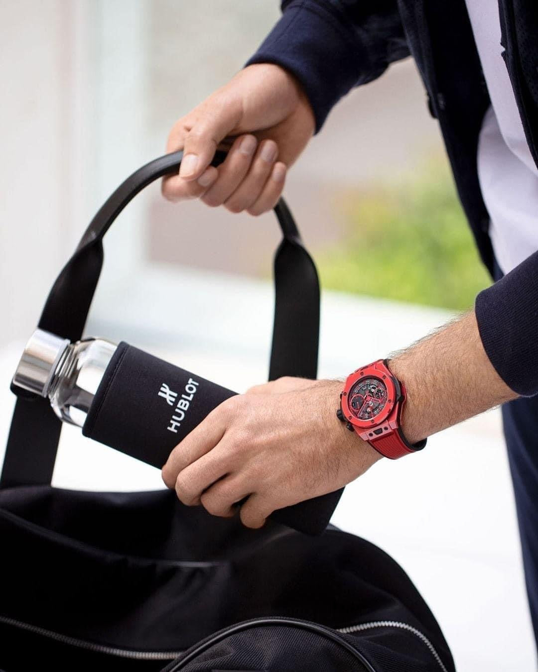Đồng Hồ Hublot Bigbang Unico Ceramic Red Size 42mm Limited 250pcs trên tay