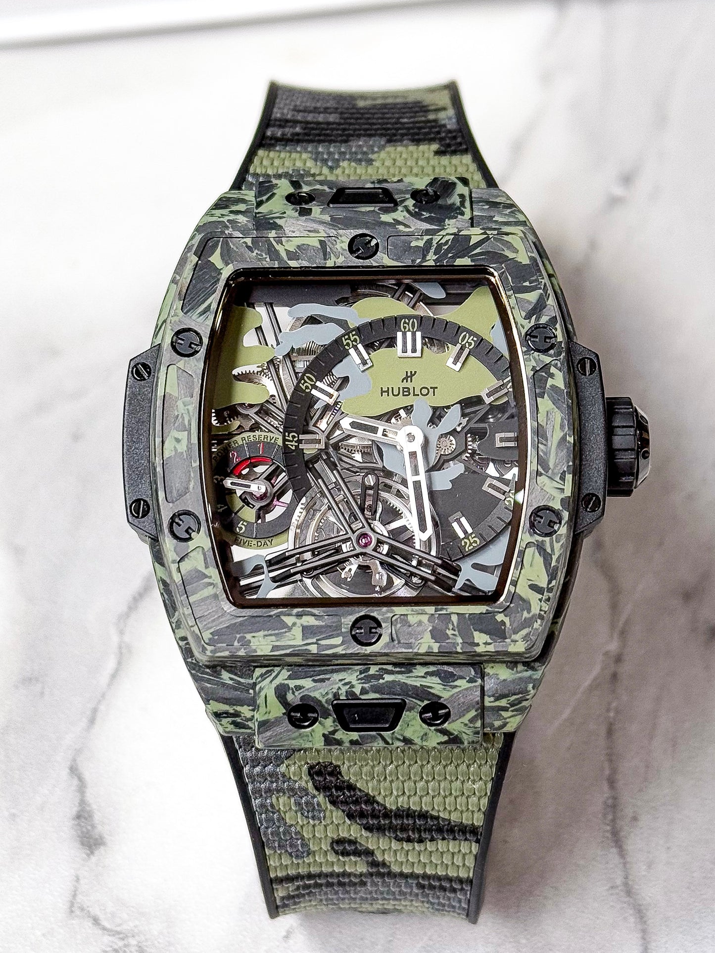 Đồng Hồ Hublot Spirit Of Bigbang Tourbillion Carbon Green Camo Limited 30pcs 