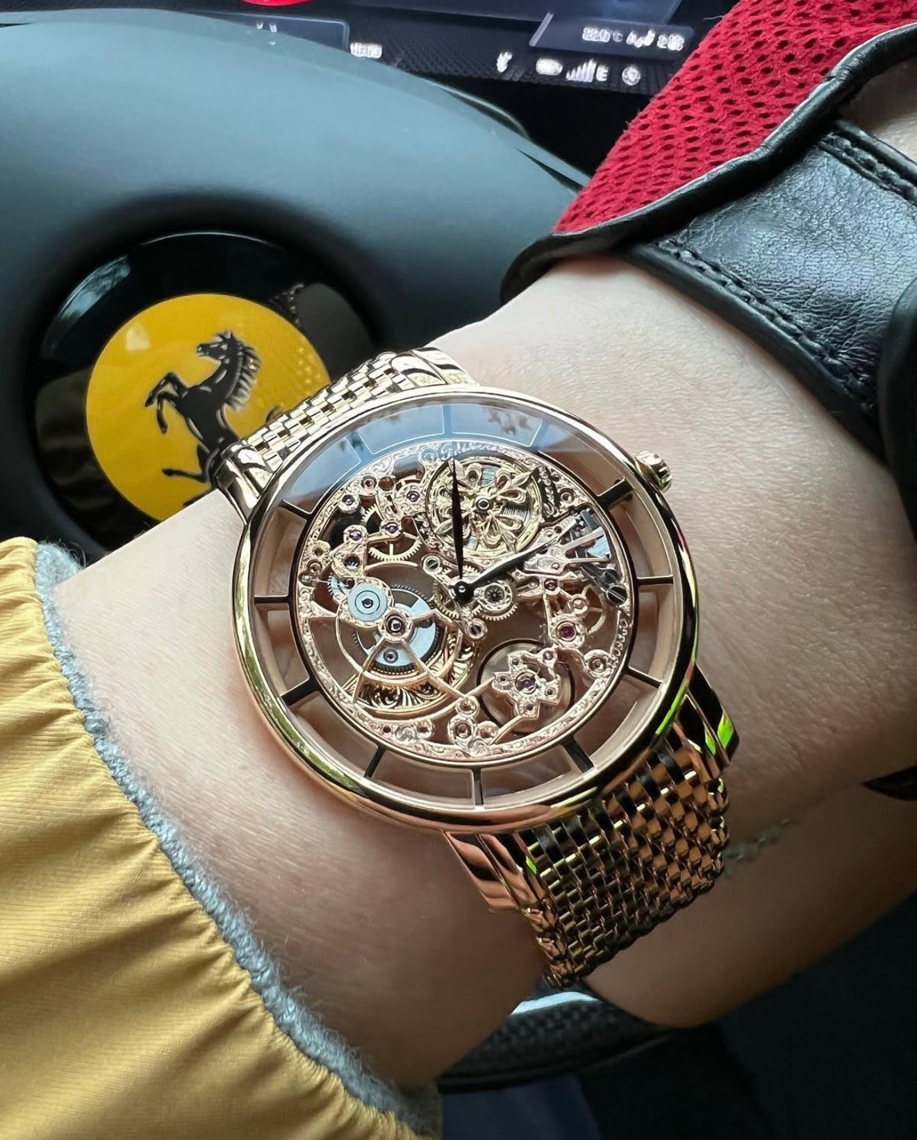 Đồng Hồ Patek Philippe 5180/1R Skeleton Rose Gold trên tay
