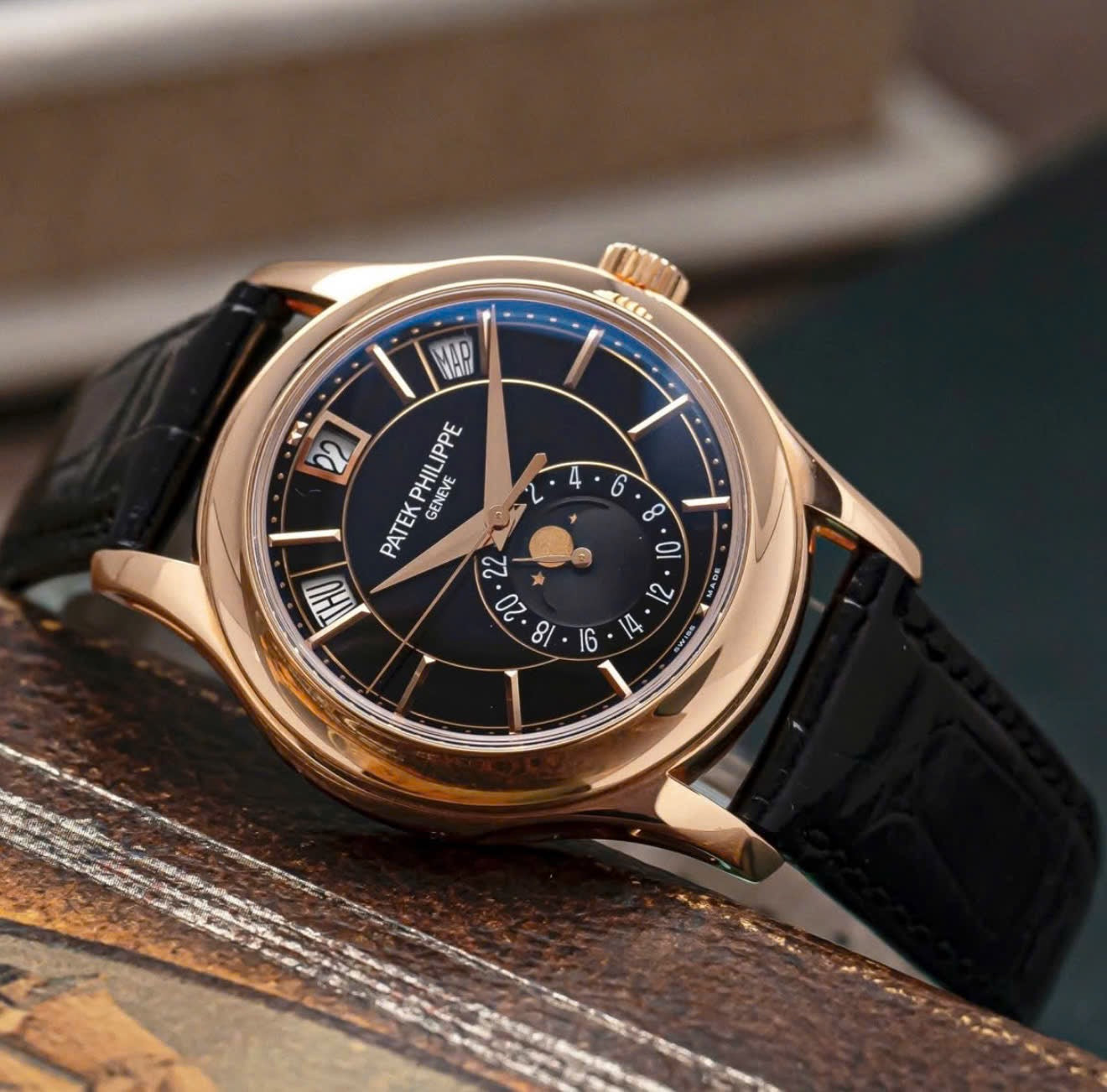 Đồng Hồ Patek Philippe 5205R Black Dial 