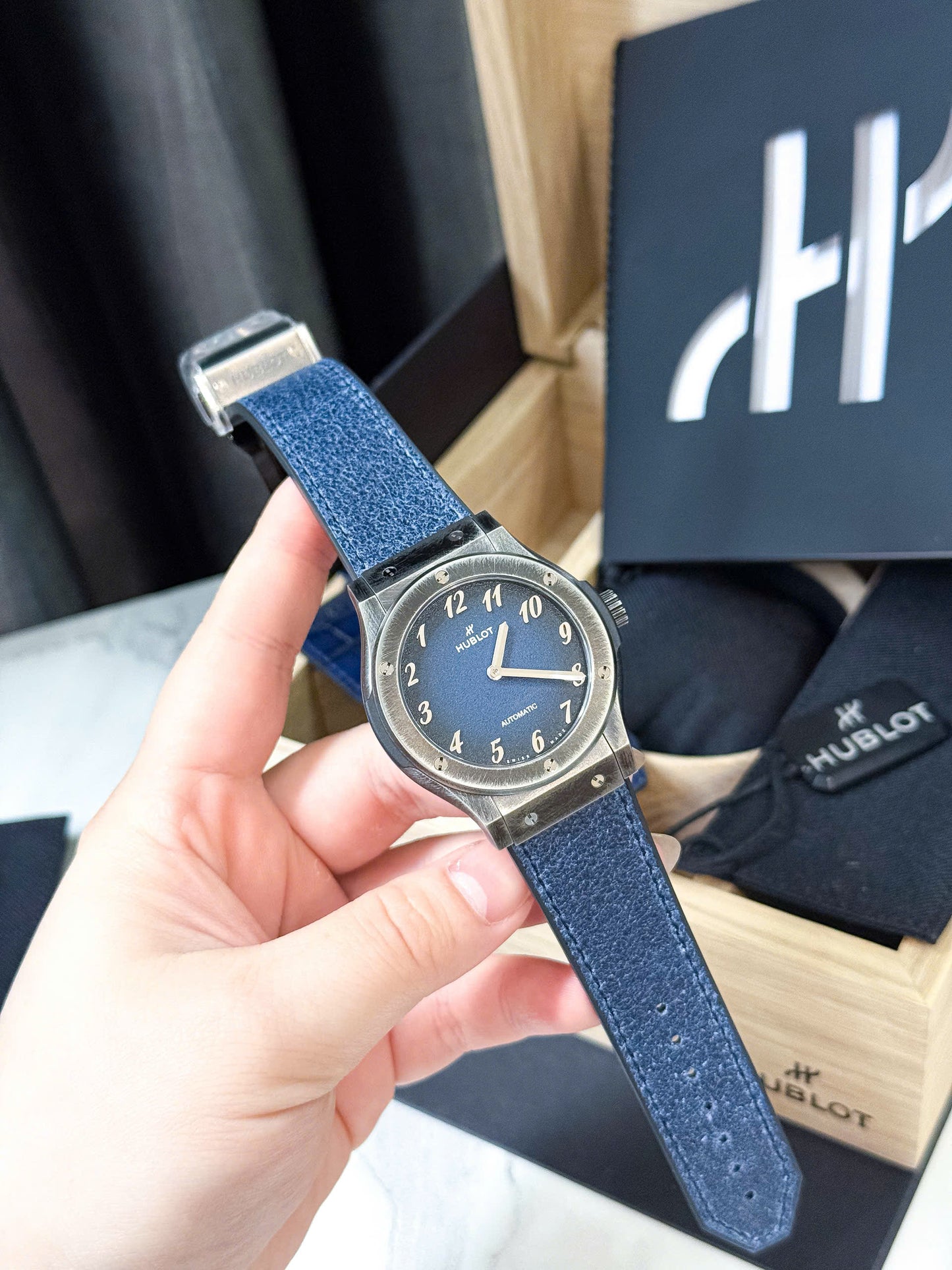 Đồng Hồ Hublot Classic Fusion Titanium Retroverse Blue 42mm