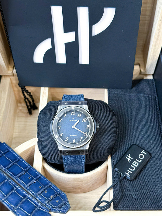 Đồng Hồ Hublot Classic Fusion Titanium Retroverse Blue 42mm