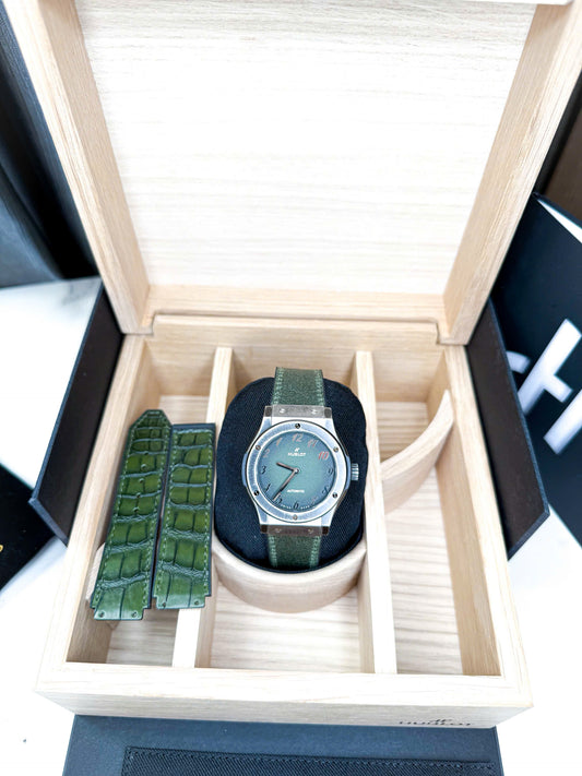 Đồng Hồ Hublot Classic Fusion Titanium Retroverse Green 42mm